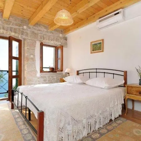 Ferienhaus Stone House Brela