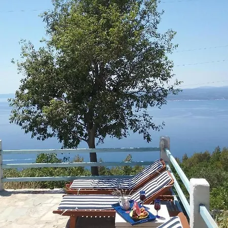 Semesterbostad Stone House